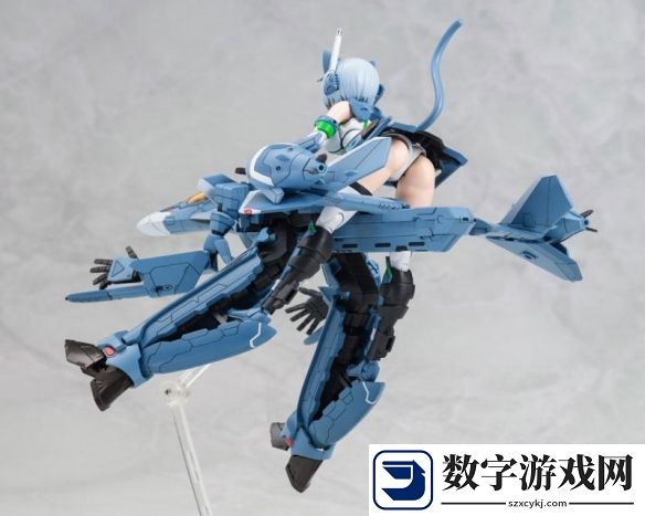 青岛社再版超时空要塞ΔVF