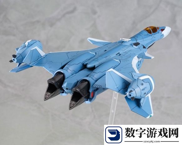 青岛社再版超时空要塞ΔVF